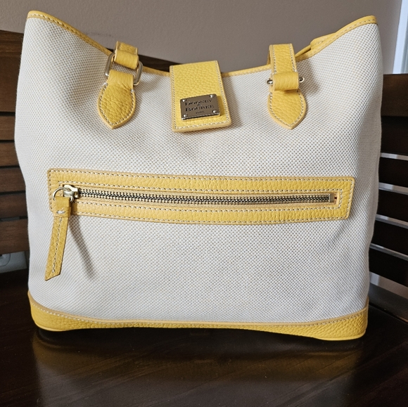 Dooney & Bourke Sunflower Shoulder Bag With Pouch And ID Tag! NWOT! - Picture 11 of 11